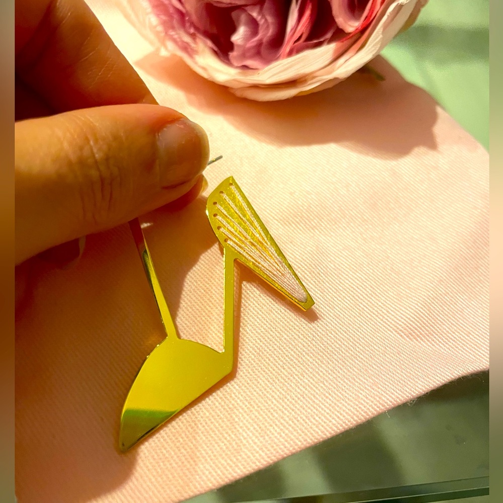 18k gold plated- heel design one sided earing